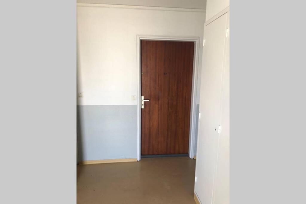 3 étoiles Studio 4 couchages résidence port cros à Sète Extérieur photo