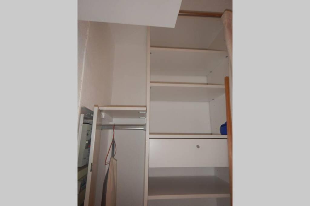 3 étoiles Studio 4 couchages résidence port cros à Sète Extérieur photo
