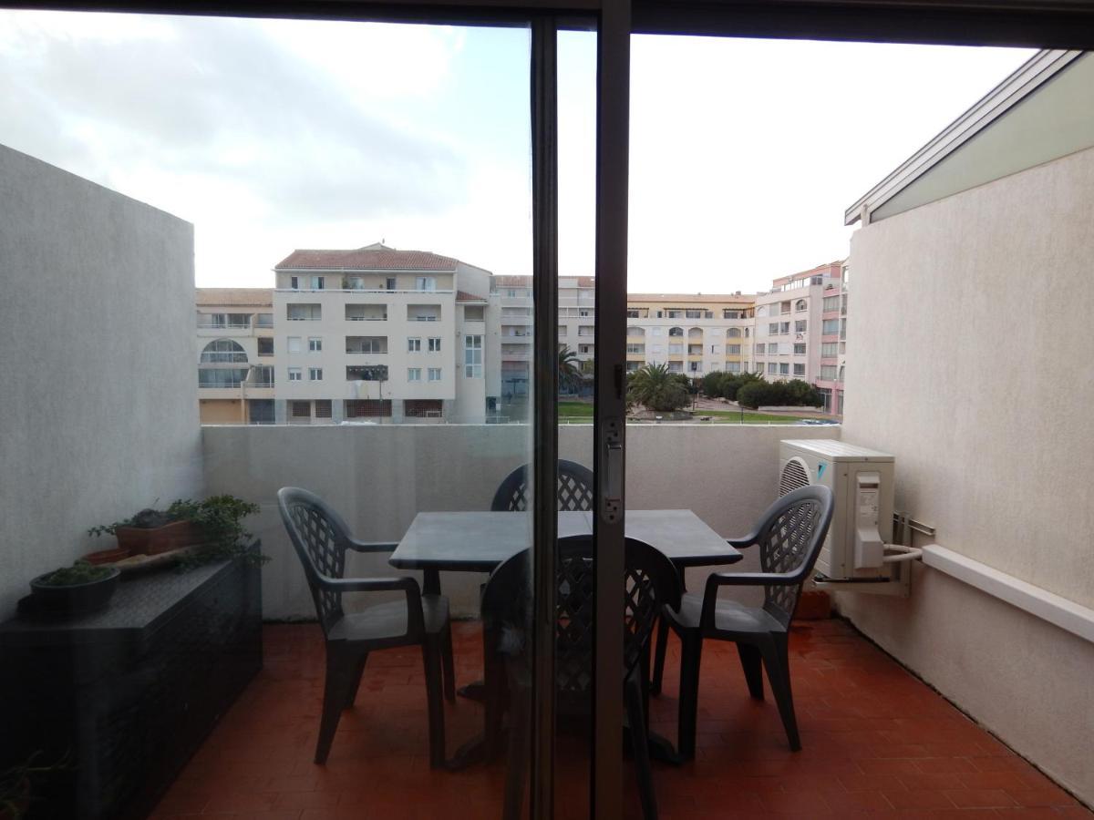 3 étoiles Studio 4 couchages résidence port cros à Sète Extérieur photo